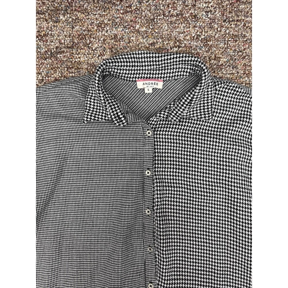 Black and white houndstooth Small/ Large Pattern Button Up Shirt Oversized Small